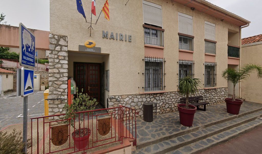 Retrouvez toutes les informations de contacts et horaires d&rsquo;ouverture pour La Poste Agence Communale PASSA Mairie situé à Passa dans le département Pyrénées-Orientales (66). Pour effectuer envoyer vos colis (colissimo, chronopost, suivi colis), une gestion bancaire (banque postal, French Bank), [&hellip;]