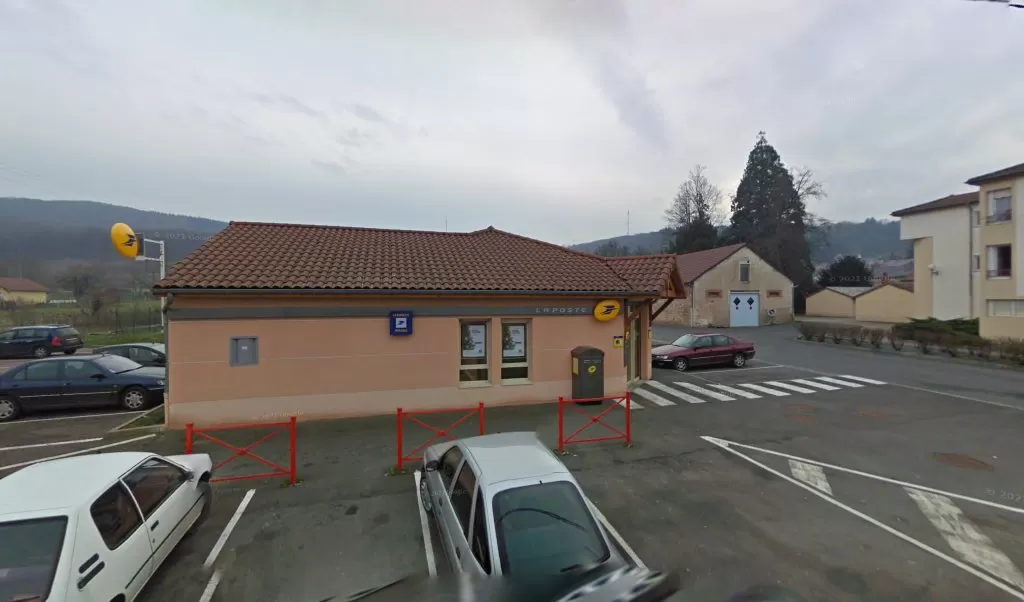 Retrouvez toutes les informations de contacts et horaires d&rsquo;ouverture pour La Poste Espace Clients Pro LUGNY PDC1 situé à Lugny dans le département Saône-et-Loire (71). Pour effectuer envoyer vos colis (colissimo, chronopost, suivi colis), une gestion bancaire (banque postal, French [&hellip;]