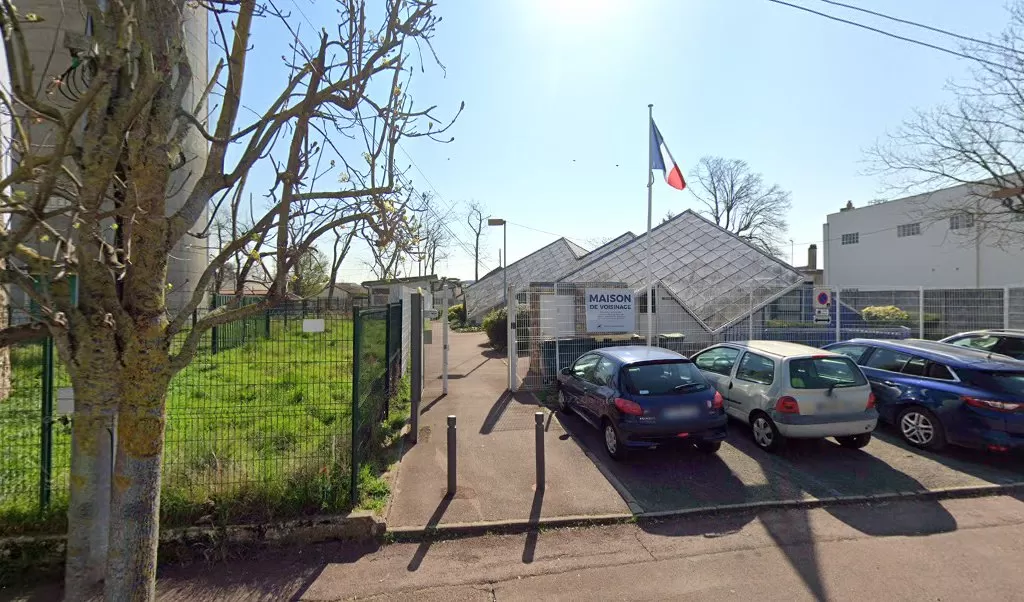 Retrouvez toutes les informations de contacts et horaires d&rsquo;ouverture pour La Poste Agence Communale AUBERGENVILLE Mairie situé à Aubergenville dans le département Yvelines (78). Pour effectuer envoyer vos colis (colissimo, chronopost, suivi colis), une gestion bancaire (banque postal, French Bank), [&hellip;]