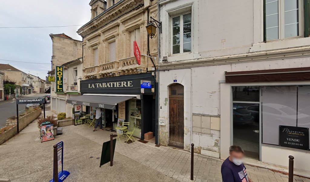 Retrouvez toutes les informations de contacts et horaires d&rsquo;ouverture pour Relais Pickup LA TABATIERE situé à Montbron dans le département Charente (16). Pour effectuer envoyer vos colis (colissimo, chronopost, suivi colis), une gestion bancaire (banque postal, French Bank), votre courrier [&hellip;]