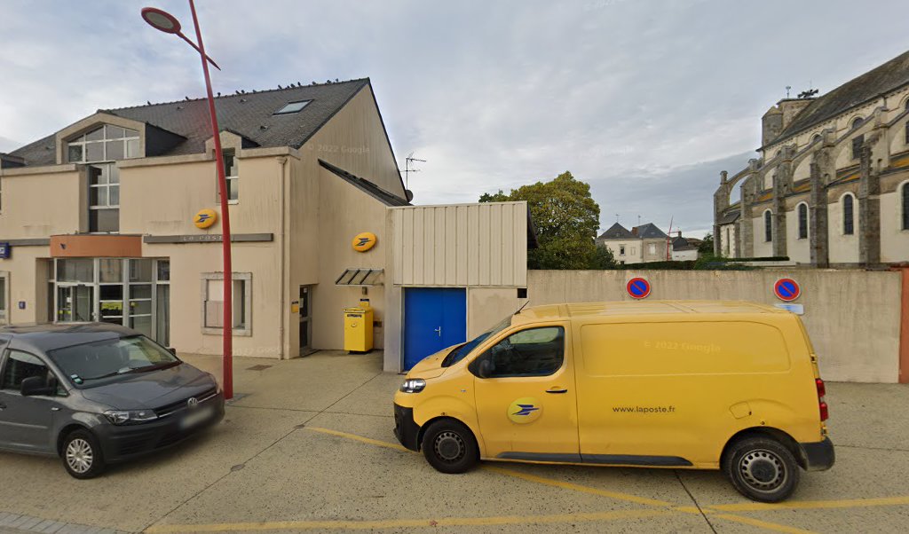 Retrouvez toutes les informations de contacts et horaires d&rsquo;ouverture pour La Poste COSSE LE VIVIEN situé à Cosse le vivien dans le département Mayenne (53). Pour effectuer envoyer vos colis (colissimo, chronopost, suivi colis), une gestion bancaire (banque postal, French [&hellip;]