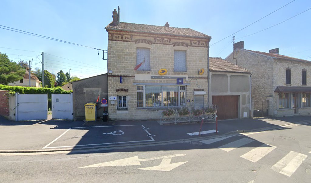 Retrouvez toutes les informations de contacts et horaires d&rsquo;ouverture pour La Poste PRESLES situé à Presles dans le département Val-D&rsquo;Oise (95). Pour effectuer envoyer vos colis (colissimo, chronopost, suivi colis), une gestion bancaire (banque postal, French Bank), votre courrier (suivi [&hellip;]