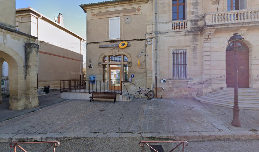 Retrouvez toutes les informations de contacts et horaires d&rsquo;ouverture pour La Poste CODOGNAN situé à Codognan dans le département Gard (30). Pour effectuer envoyer vos colis (colissimo, chronopost, suivi colis), une gestion bancaire (banque postal, French Bank), votre courrier (suivi [&hellip;]