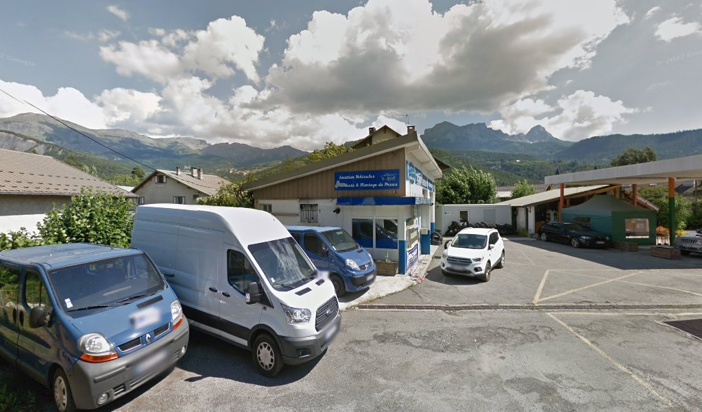 Retrouvez toutes les informations de contacts et horaires d&rsquo;ouverture pour Relais Pickup LE CHALET GOURMAND situé à Barcelonnette dans le département Alpes-de-Haute-Provence (04). Pour effectuer envoyer vos colis (colissimo, chronopost, suivi colis), une gestion bancaire (banque postal, French Bank), votre [&hellip;]