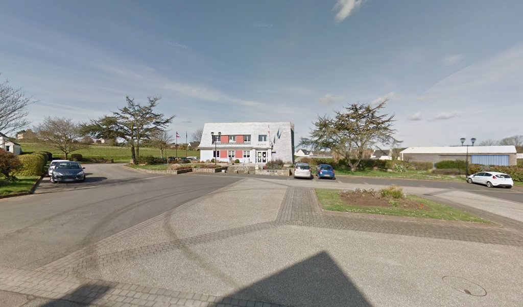 Retrouvez toutes les informations de contacts et horaires d&rsquo;ouverture pour La Poste Agence Communale PLOUGOULM Mairie situé à Plougoulm dans le département Finistère (29). Pour effectuer envoyer vos colis (colissimo, chronopost, suivi colis), une gestion bancaire (banque postal, French Bank), [&hellip;]