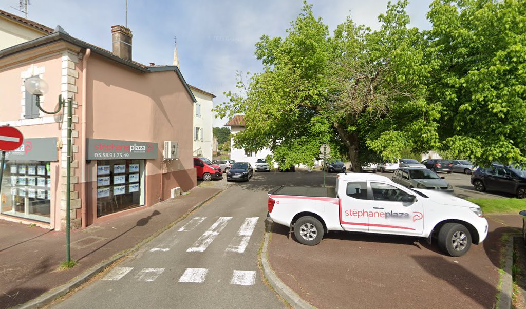 Retrouvez toutes les informations de contacts et horaires d&rsquo;ouverture pour Relais Pickup LIMAH situé à Pouillon dans le département Landes (40). Pour effectuer envoyer vos colis (colissimo, chronopost, suivi colis), une gestion bancaire (banque postal, French Bank), votre courrier (suivi [&hellip;]