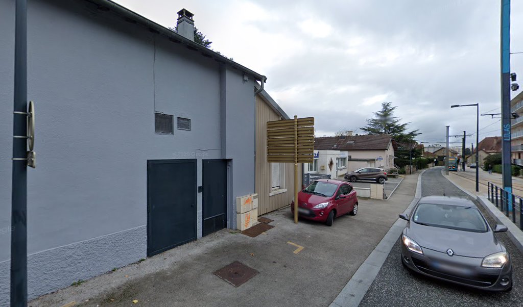 Retrouvez toutes les informations de contacts et horaires d&rsquo;ouverture pour Relais Pickup VIVAL situé à Besancon dans le département Doubs (25). Pour effectuer envoyer vos colis (colissimo, chronopost, suivi colis), une gestion bancaire (banque postal, French Bank), votre courrier (suivi [&hellip;]