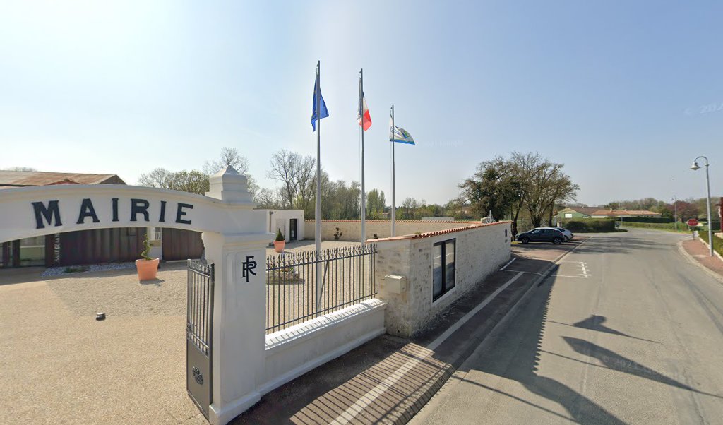 Retrouvez toutes les informations de contacts et horaires d&rsquo;ouverture pour La Poste Agence Communale LANDES Mairie situé à Landes dans le département Charente-Maritime (17). Pour effectuer envoyer vos colis (colissimo, chronopost, suivi colis), une gestion bancaire (banque postal, French Bank), [&hellip;]