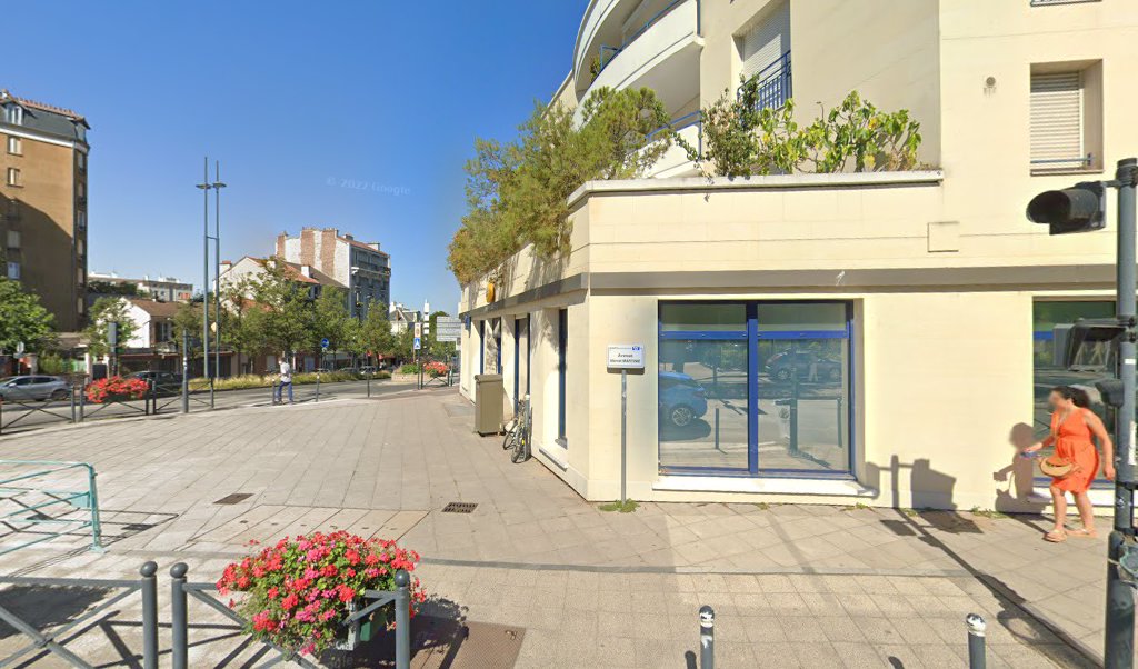 Retrouvez toutes les informations de contacts et horaires d&rsquo;ouverture pour La Poste VANVES HOTEL DE VILLE situé à Vanves dans le département Hauts-de-Seine (92). Pour effectuer envoyer vos colis (colissimo, chronopost, suivi colis), une gestion bancaire (banque postal, French Bank), [&hellip;]
