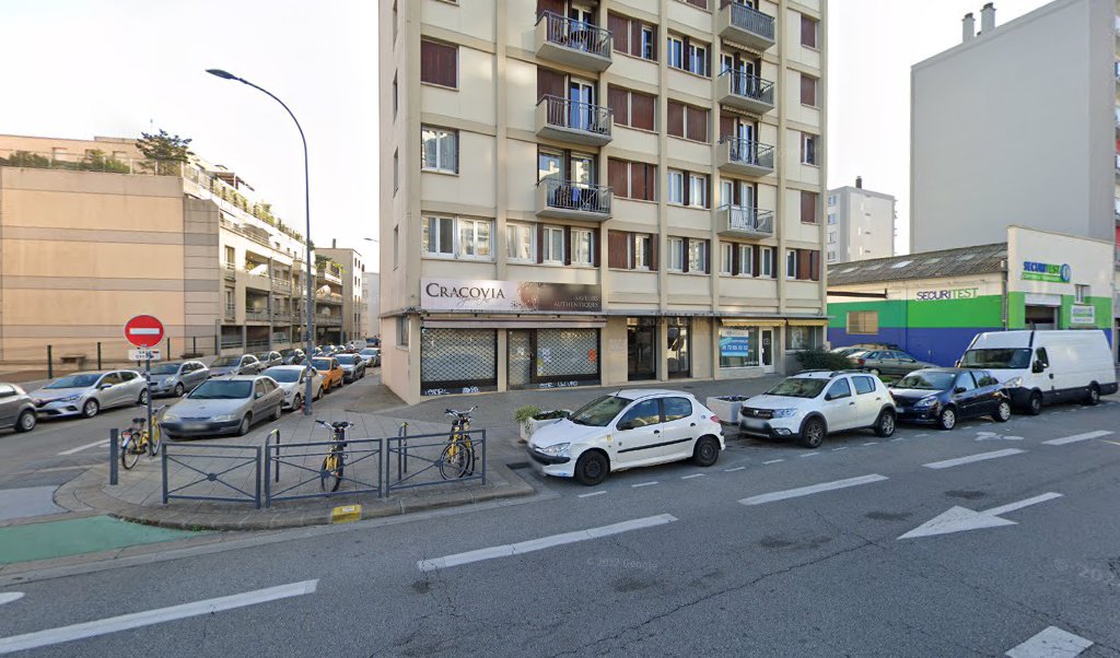 Retrouvez toutes les informations de contacts et horaires d&rsquo;ouverture pour Relais Pickup EPICERIE CRACOVIA situé à Grenoble dans le département Isère (38). Pour effectuer envoyer vos colis (colissimo, chronopost, suivi colis), une gestion bancaire (banque postal, French Bank), votre courrier [&hellip;]