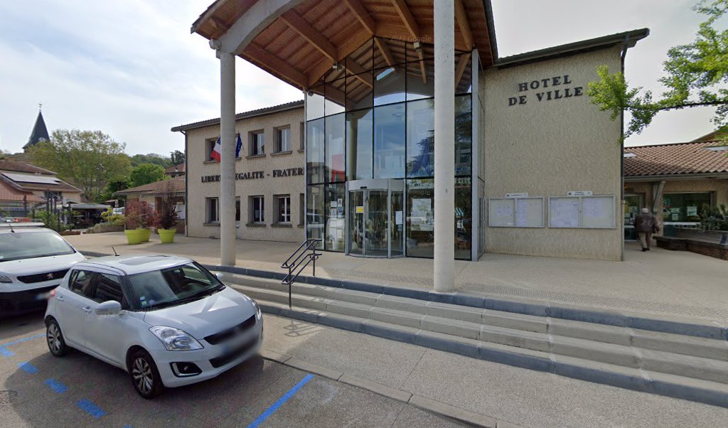 Retrouvez toutes les informations de contacts et horaires d&rsquo;ouverture pour La Poste Agence Communale ST PIERRE DE CHANDIEU Mairie situé à St pierre de chandieu dans le département Rhône (69). Pour effectuer envoyer vos colis (colissimo, chronopost, suivi colis), une [&hellip;]