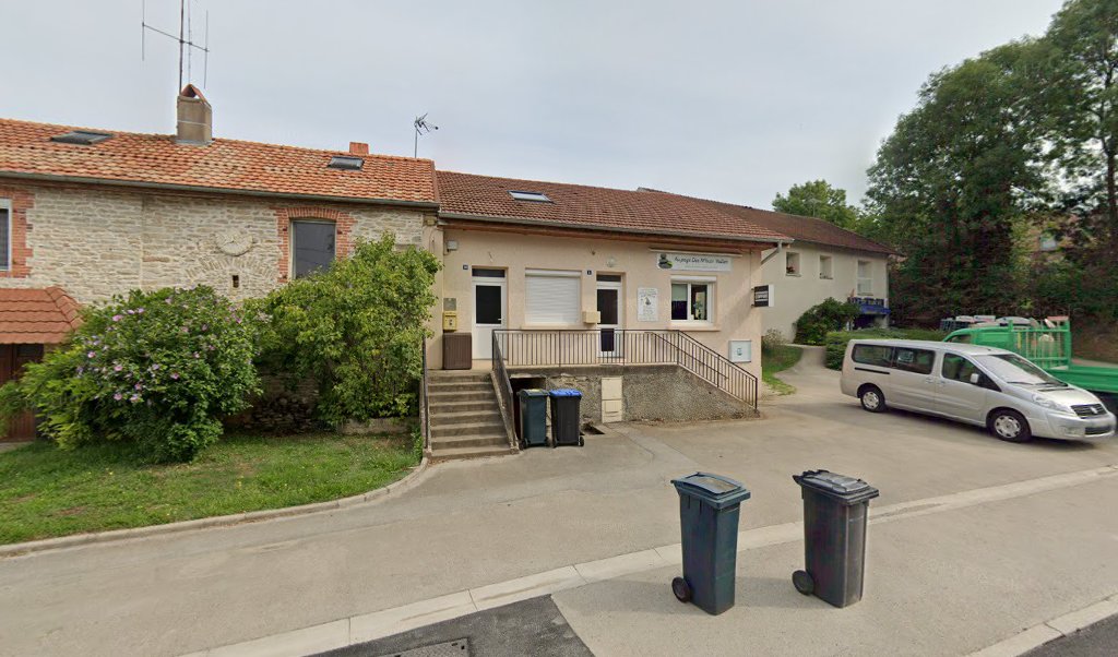 Retrouvez toutes les informations de contacts et horaires d&rsquo;ouverture pour La Poste Agence Communale LANTENNE VERTIERE Mairie situé à Lantenne vertiere dans le département Doubs (25). Pour effectuer envoyer vos colis (colissimo, chronopost, suivi colis), une gestion bancaire (banque postal, [&hellip;]