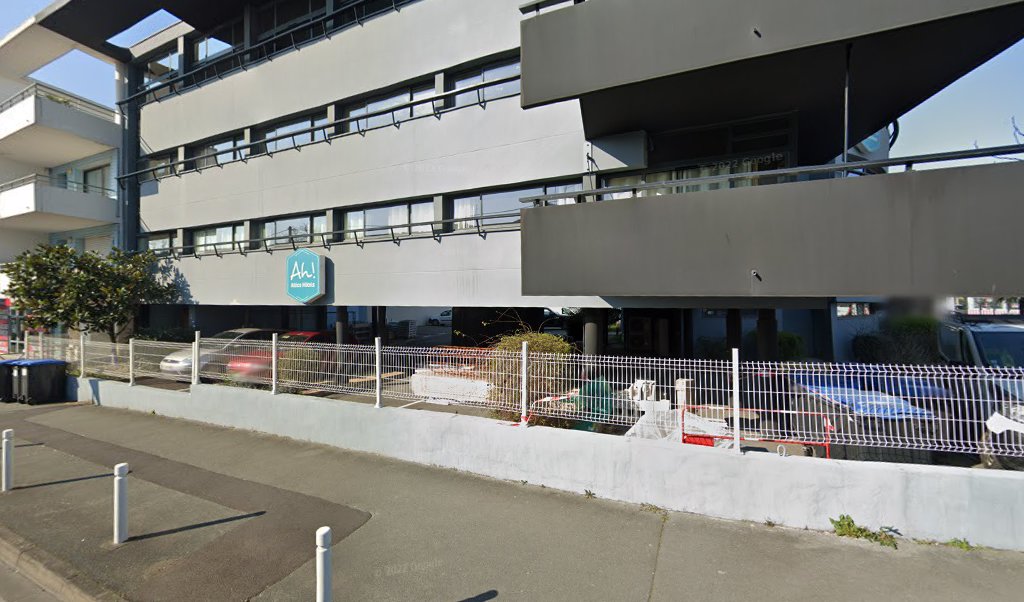 Retrouvez toutes les informations de contacts et horaires d&rsquo;ouverture pour Relais Pickup LA POSTE CARREPRO LES MINIMES situé à La rochelle dans le département Charente-Maritime (17). Pour effectuer envoyer vos colis (colissimo, chronopost, suivi colis), une gestion bancaire (banque postal, [&hellip;]