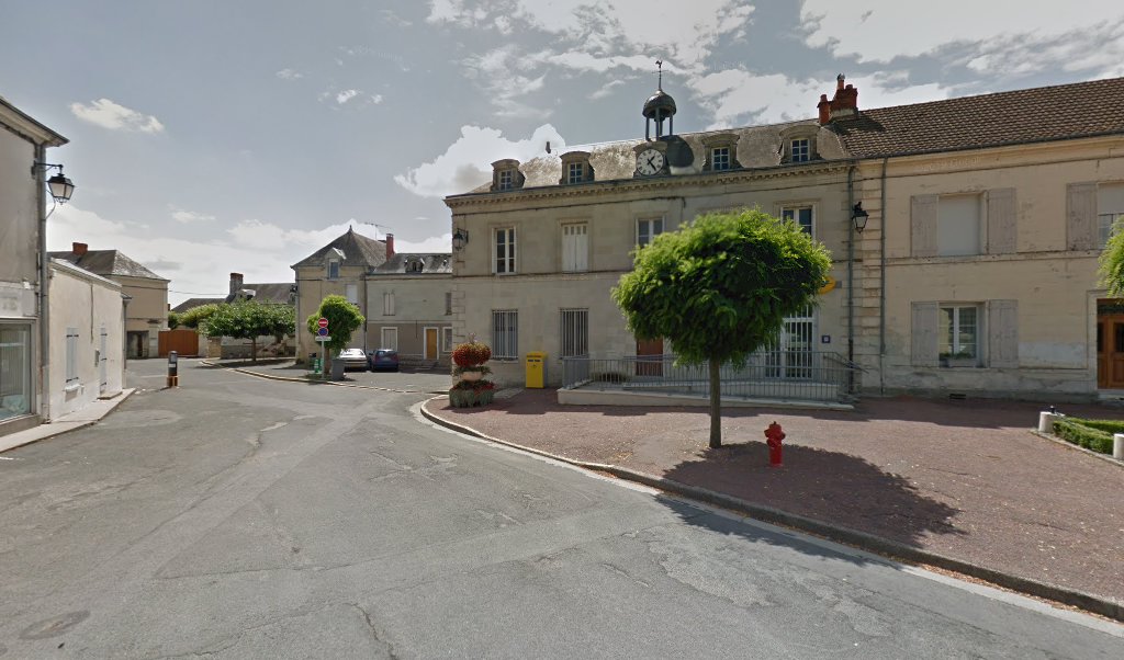 Retrouvez toutes les informations de contacts et horaires d&rsquo;ouverture pour La Poste SCORBE CLAIRVAUX situé à Scorbe clairvaux dans le département Vienne (86). Pour effectuer envoyer vos colis (colissimo, chronopost, suivi colis), une gestion bancaire (banque postal, French Bank), votre [&hellip;]