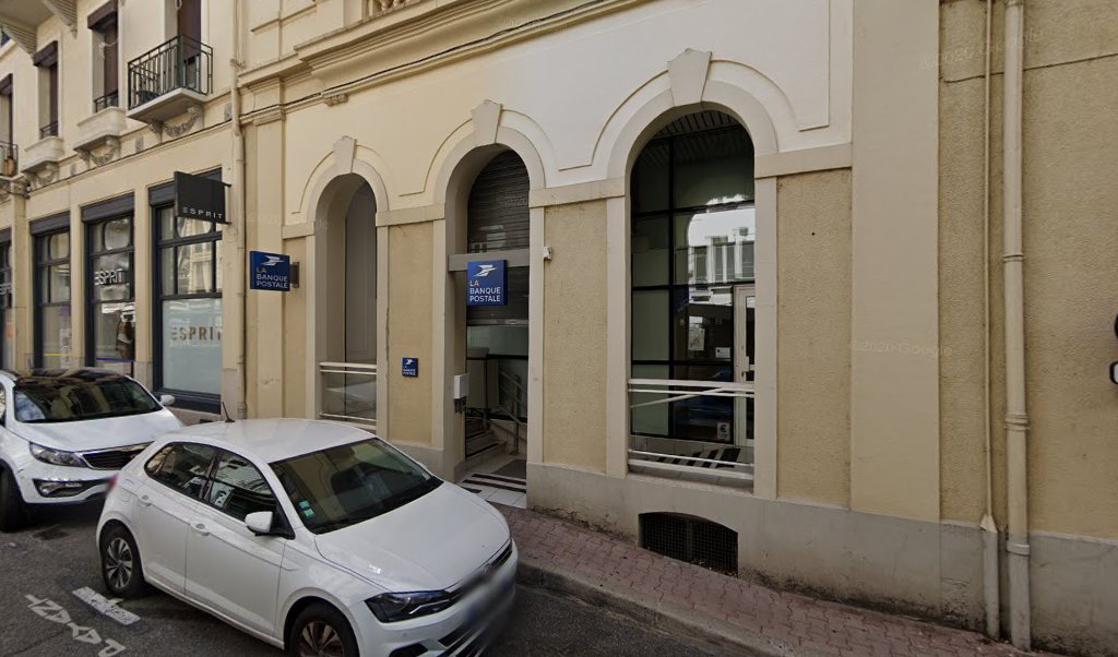 Retrouvez toutes les informations de contacts et horaires d&rsquo;ouverture pour La Poste AIX LES BAINS VICTORIA BANCAIRE situé à Aix les bains dans le département Savoie (73). Pour effectuer envoyer vos colis (colissimo, chronopost, suivi colis), une gestion bancaire (banque [&hellip;]