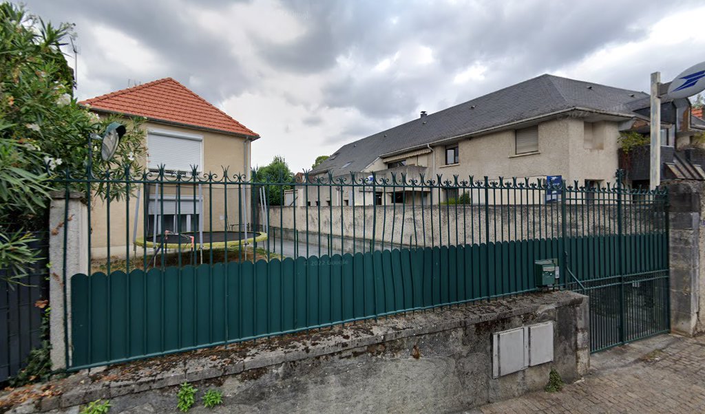 Retrouvez toutes les informations de contacts et horaires d&rsquo;ouverture pour La Poste LESCAR situé à Lescar dans le département Pyrénées Atlantiques (64). Pour effectuer envoyer vos colis (colissimo, chronopost, suivi colis), une gestion bancaire (banque postal, French Bank), votre courrier [&hellip;]