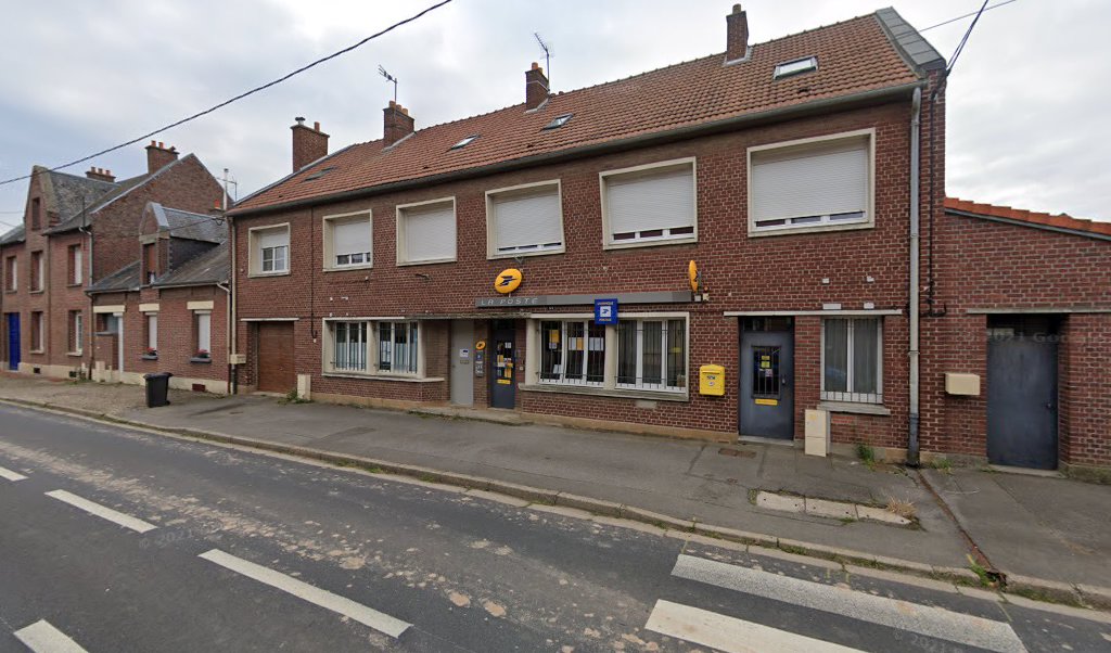 Retrouvez toutes les informations de contacts et horaires d&rsquo;ouverture pour La Poste QUEVAUVILLERS situé à Quevauvillers dans le département Somme (80). Pour effectuer envoyer vos colis (colissimo, chronopost, suivi colis), une gestion bancaire (banque postal, French Bank), votre courrier (suivi [&hellip;]