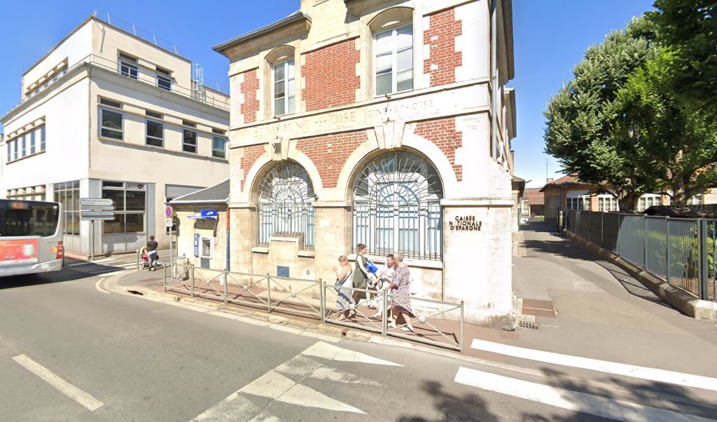 Retrouvez toutes les informations de contacts et horaires d&rsquo;ouverture pour La Poste BEAUMONT SUR OISE situé à Beaumont sur oise dans le département Val-D&rsquo;Oise (95). Pour effectuer envoyer vos colis (colissimo, chronopost, suivi colis), une gestion bancaire (banque postal, French [&hellip;]