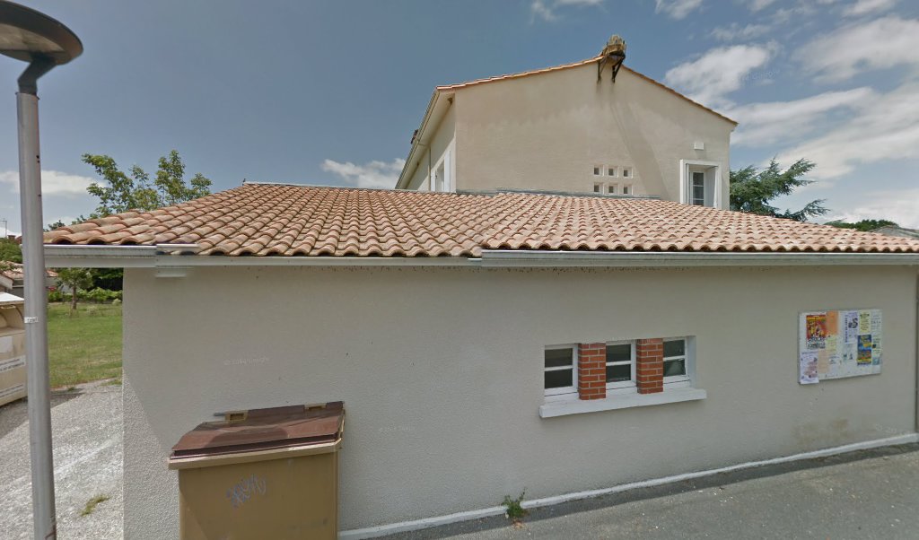 Retrouvez toutes les informations de contacts et horaires d&rsquo;ouverture pour La Poste Agence Communale TALAIS Mairie situé à Talais dans le département Gironde (33). Pour effectuer envoyer vos colis (colissimo, chronopost, suivi colis), une gestion bancaire (banque postal, French Bank), [&hellip;]