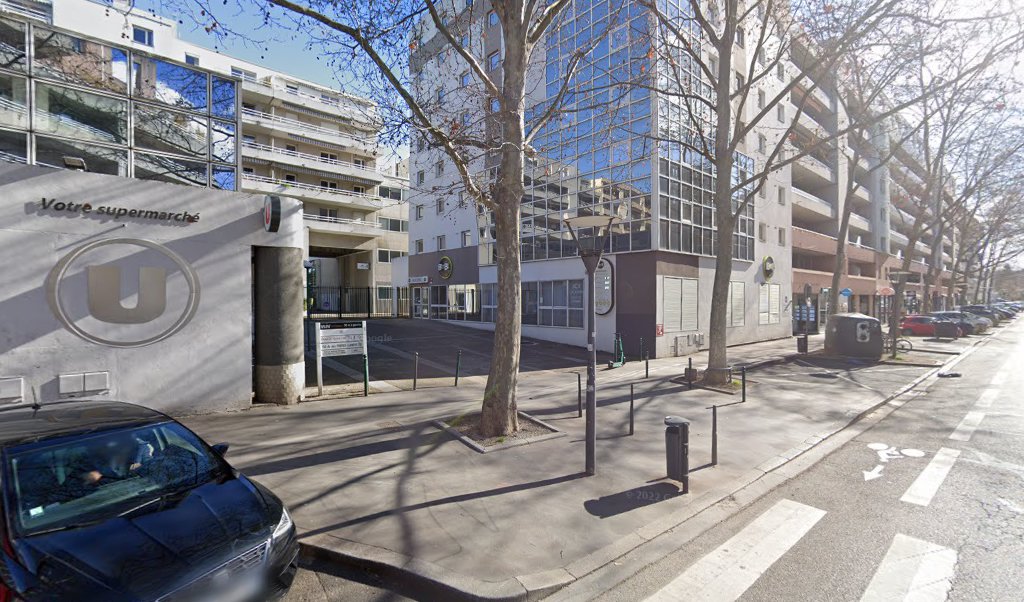 Retrouvez toutes les informations de contacts et horaires d&rsquo;ouverture pour La Poste LYON MONPLAISIR situé à Lyon dans le département Rhône (69). Pour effectuer envoyer vos colis (colissimo, chronopost, suivi colis), une gestion bancaire (banque postal, French Bank), votre courrier [&hellip;]