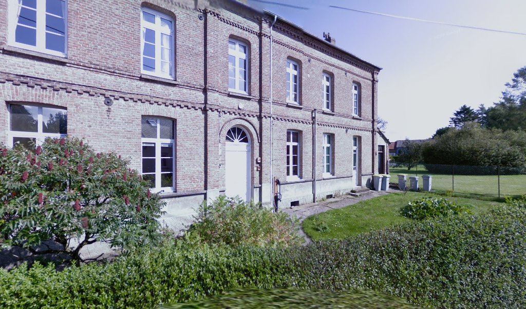 Retrouvez toutes les informations de contacts et horaires d&rsquo;ouverture pour La Poste Agence Communale BERNAVILLE Mairie situé à Bernaville dans le département Somme (80). Pour effectuer envoyer vos colis (colissimo, chronopost, suivi colis), une gestion bancaire (banque postal, French Bank), [&hellip;]