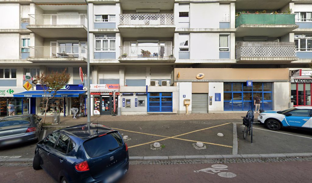 Retrouvez toutes les informations de contacts et horaires d&rsquo;ouverture pour La Poste ANGERS SAINT MICHEL situé à Angers dans le département Maine-et-Loire (49). Pour effectuer envoyer vos colis (colissimo, chronopost, suivi colis), une gestion bancaire (banque postal, French Bank), votre [&hellip;]