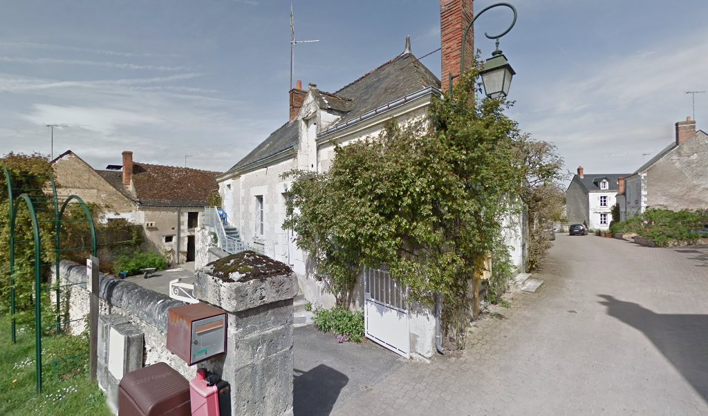 Retrouvez toutes les informations de contacts et horaires d&rsquo;ouverture pour La Poste Agence Communale CHEDIGNY Mairie situé à Chedigny dans le département Indre-et-Loire (37). Pour effectuer envoyer vos colis (colissimo, chronopost, suivi colis), une gestion bancaire (banque postal, French Bank), [&hellip;]