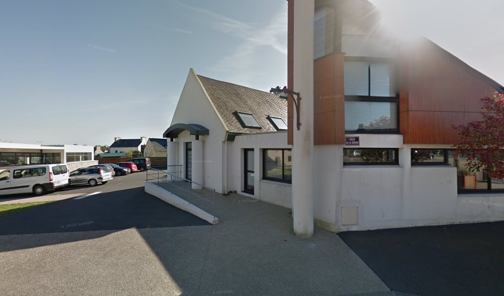 Retrouvez toutes les informations de contacts et horaires d&rsquo;ouverture pour La Poste Agence Communale PLOUEDERN Mairie situé à Plouedern dans le département Finistère (29). Pour effectuer envoyer vos colis (colissimo, chronopost, suivi colis), une gestion bancaire (banque postal, French Bank), [&hellip;]