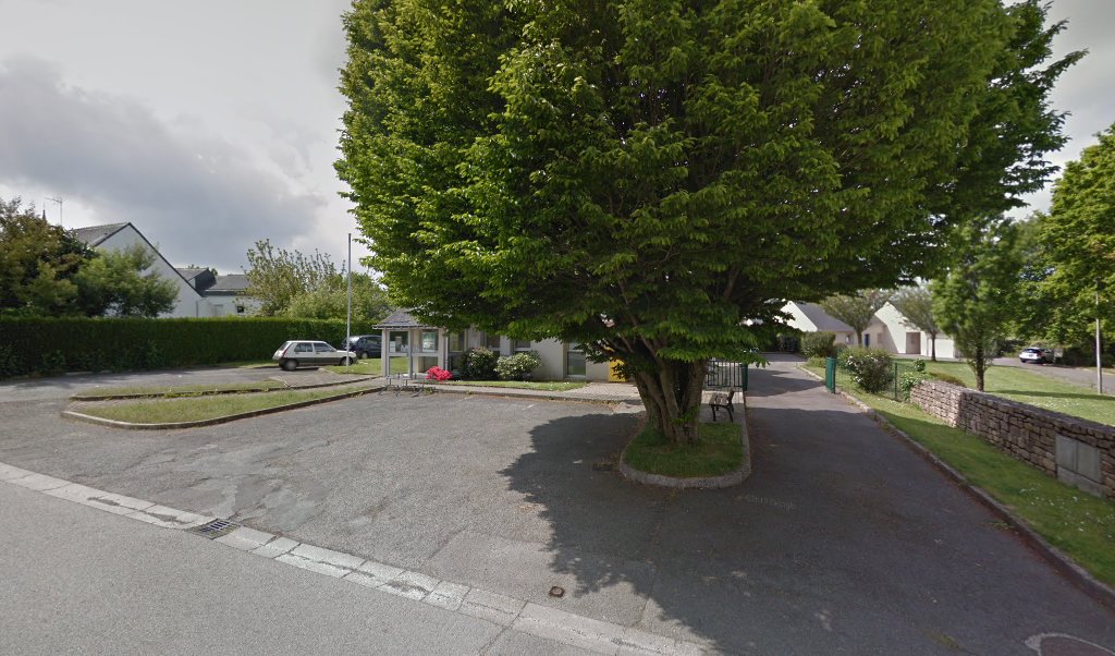 Retrouvez toutes les informations de contacts et horaires d&rsquo;ouverture pour La Poste Agence Communale CRACH Mairie situé à Crach dans le département Morbihan (56). Pour effectuer envoyer vos colis (colissimo, chronopost, suivi colis), une gestion bancaire (banque postal, French Bank), [&hellip;]