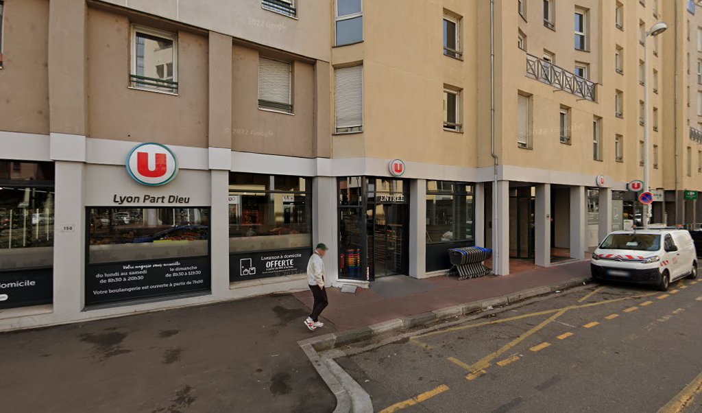 Retrouvez toutes les informations de contacts et horaires d&rsquo;ouverture pour Relais Pickup CARREFOUR CITY situé à Lyon dans le département Rhône (69). Pour effectuer envoyer vos colis (colissimo, chronopost, suivi colis), une gestion bancaire (banque postal, French Bank), votre courrier [&hellip;]
