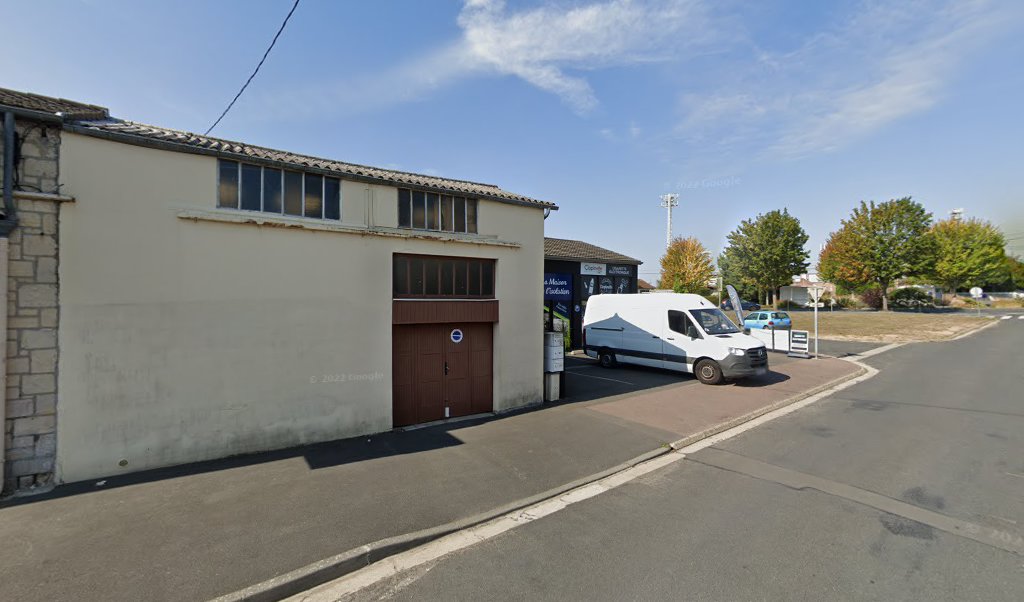 Retrouvez toutes les informations de contacts et horaires d&rsquo;ouverture pour Relais Pickup MAKIO ROLLER SHOP situé à Caen dans le département Calvados (14). Pour effectuer envoyer vos colis (colissimo, chronopost, suivi colis), une gestion bancaire (banque postal, French Bank), votre [&hellip;]