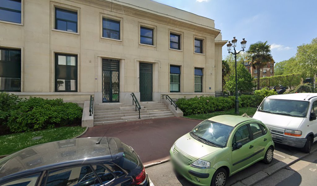 Retrouvez toutes les informations de contacts et horaires d&rsquo;ouverture pour La Poste PUTEAUX HOTEL DE VILLE situé à Puteaux dans le département Hauts-de-Seine (92). Pour effectuer envoyer vos colis (colissimo, chronopost, suivi colis), une gestion bancaire (banque postal, French Bank), [&hellip;]