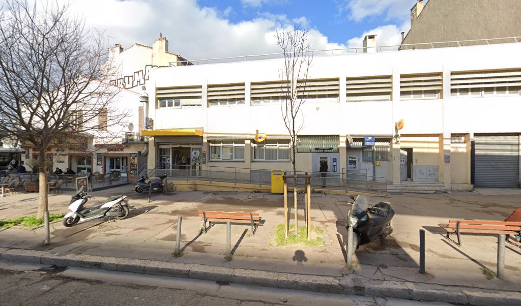 Retrouvez toutes les informations de contacts et horaires d&rsquo;ouverture pour La Poste MARSEILLE ARENC situé à Marseille dans le département Bouches-du-Rhône (13). Pour effectuer envoyer vos colis (colissimo, chronopost, suivi colis), une gestion bancaire (banque postal, French Bank), votre courrier [&hellip;]