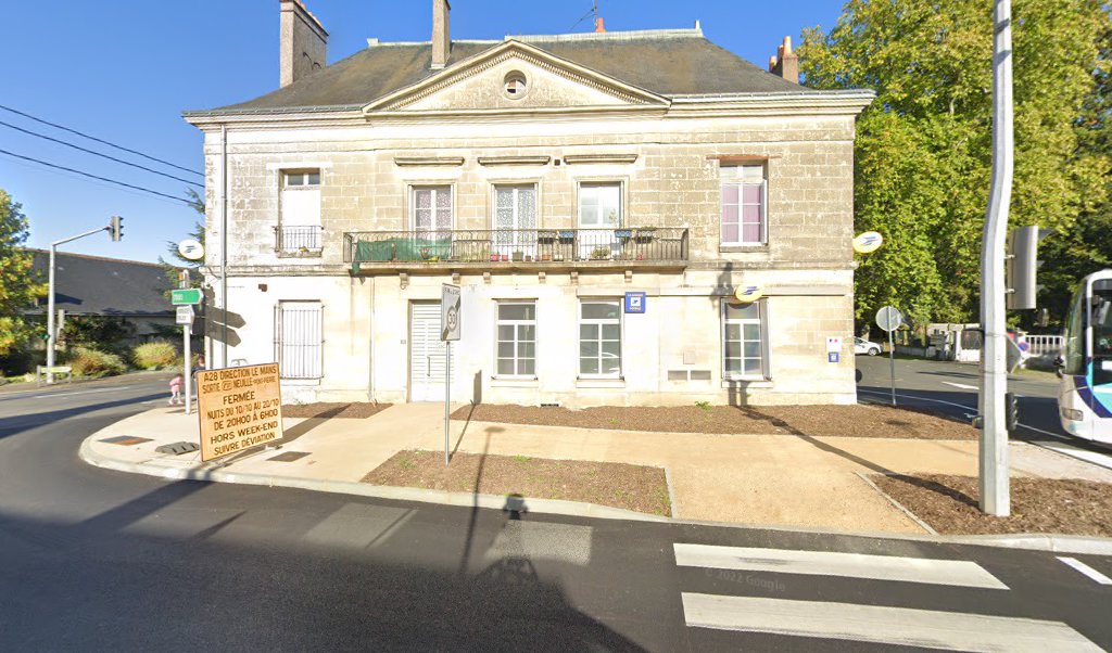 Retrouvez toutes les informations de contacts et horaires d&rsquo;ouverture pour La Poste NEUILLE PONT PIERRE situé à Neuille pont pierre dans le département Indre-et-Loire (37). Pour effectuer envoyer vos colis (colissimo, chronopost, suivi colis), une gestion bancaire (banque postal, French [&hellip;]