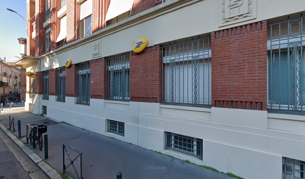 Retrouvez toutes les informations de contacts et horaires d&rsquo;ouverture pour La Poste TOULOUSE SAINT AUBIN situé à Toulouse dans le département Haute-Garonne (31). Pour effectuer envoyer vos colis (colissimo, chronopost, suivi colis), une gestion bancaire (banque postal, French Bank), votre [&hellip;]