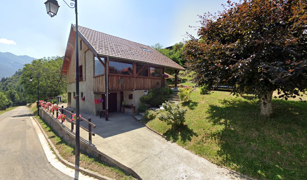 Retrouvez toutes les informations de contacts et horaires d&rsquo;ouverture pour Relais Pickup CARREFOUR CONTACT ALLEVARD situé à Allevard dans le département Isère (38). Pour effectuer envoyer vos colis (colissimo, chronopost, suivi colis), une gestion bancaire (banque postal, French Bank), votre [&hellip;]
