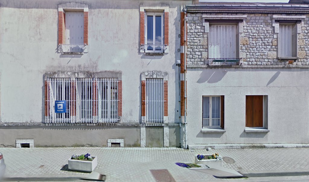 Retrouvez toutes les informations de contacts et horaires d&rsquo;ouverture pour La Poste BEAUNE LA ROLANDE situé à Beaune la rolande dans le département Loiret (45). Pour effectuer envoyer vos colis (colissimo, chronopost, suivi colis), une gestion bancaire (banque postal, French [&hellip;]