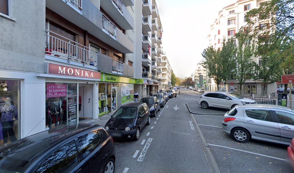 Retrouvez toutes les informations de contacts et horaires d&rsquo;ouverture pour Relais Pickup CARTOUCHES 74 situé à Annecy dans le département Haute-Savoie (74). Pour effectuer envoyer vos colis (colissimo, chronopost, suivi colis), une gestion bancaire (banque postal, French Bank), votre courrier [&hellip;]