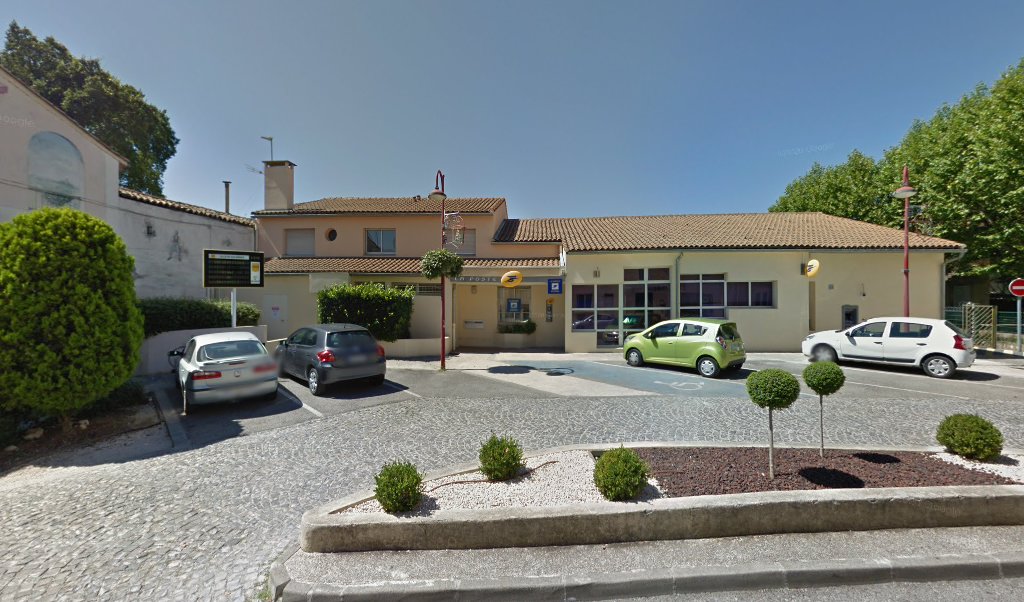 Retrouvez toutes les informations de contacts et horaires d&rsquo;ouverture pour La Poste SALINDRES situé à Salindres dans le département Gard (30). Pour effectuer envoyer vos colis (colissimo, chronopost, suivi colis), une gestion bancaire (banque postal, French Bank), votre courrier (suivi [&hellip;]