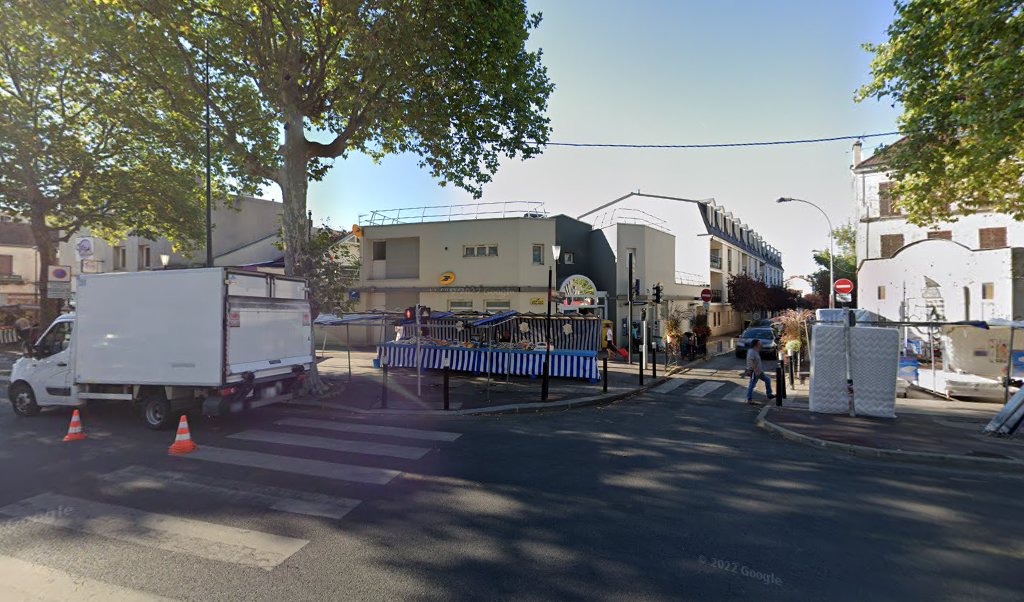 Retrouvez toutes les informations de contacts et horaires d&rsquo;ouverture pour La Poste JOINVILLE POLANGIS situé à Joinville le pont dans le département Val-de-Marne (94). Pour effectuer envoyer vos colis (colissimo, chronopost, suivi colis), une gestion bancaire (banque postal, French Bank), [&hellip;]