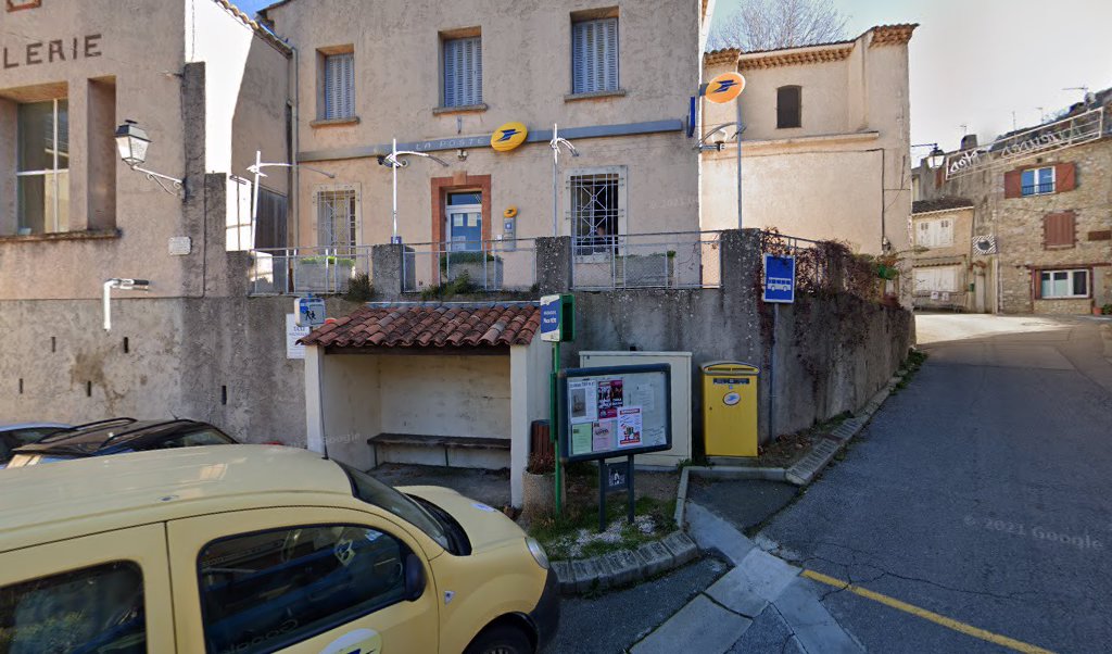 Retrouvez toutes les informations de contacts et horaires d&rsquo;ouverture pour La Poste MAZAUGUES situé à Mazaugues dans le département Var (83). Pour effectuer envoyer vos colis (colissimo, chronopost, suivi colis), une gestion bancaire (banque postal, French Bank), votre courrier (suivi [&hellip;]