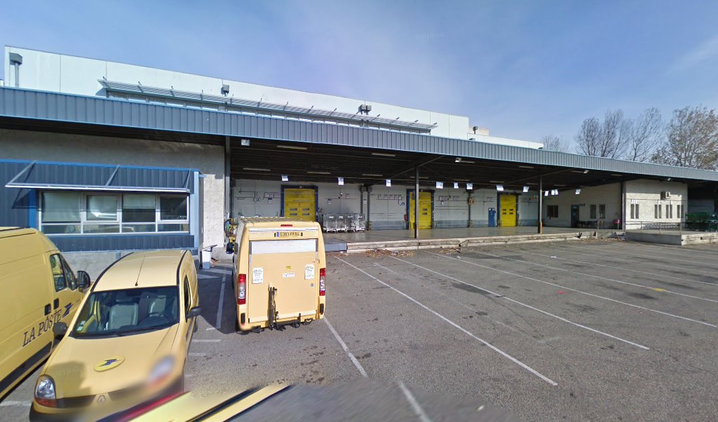 Retrouvez toutes les informations de contacts et horaires d&rsquo;ouverture pour La Poste Espace Clients Pro AVIGNON PPDC situé à Avignon dans le département Vaucluse (84). Pour effectuer envoyer vos colis (colissimo, chronopost, suivi colis), une gestion bancaire (banque postal, French [&hellip;]