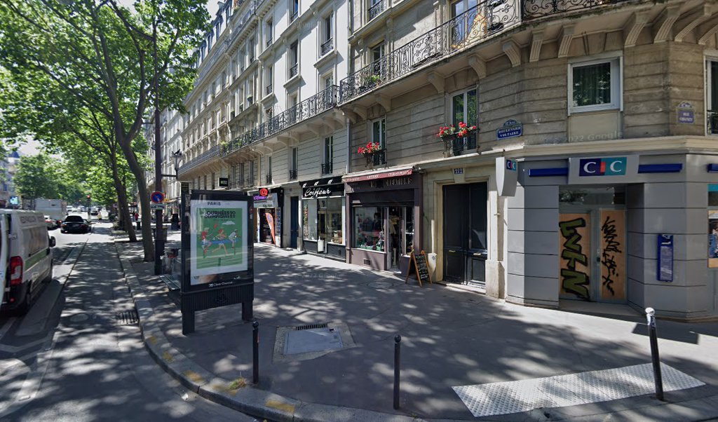 Retrouvez toutes les informations de contacts et horaires d&rsquo;ouverture pour Relais Pickup BSM situé à Paris dans le département Paris (75). Pour effectuer envoyer vos colis (colissimo, chronopost, suivi colis), une gestion bancaire (banque postal, French Bank), votre courrier (suivi [&hellip;]