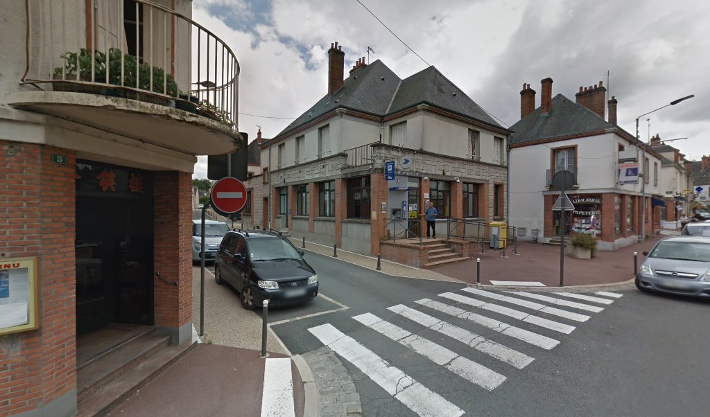 Retrouvez toutes les informations de contacts et horaires d&rsquo;ouverture pour La Poste SULLY SUR LOIRE situé à Sully sur loire dans le département Loiret (45). Pour effectuer envoyer vos colis (colissimo, chronopost, suivi colis), une gestion bancaire (banque postal, French [&hellip;]