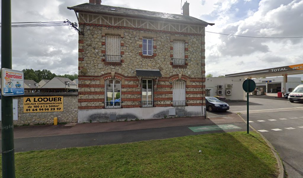 Retrouvez toutes les informations de contacts et horaires d&rsquo;ouverture pour Relais Pickup INTERCAVES ETAMPES situé à Etampes dans le département Essonne (91). Pour effectuer envoyer vos colis (colissimo, chronopost, suivi colis), une gestion bancaire (banque postal, French Bank), votre courrier [&hellip;]