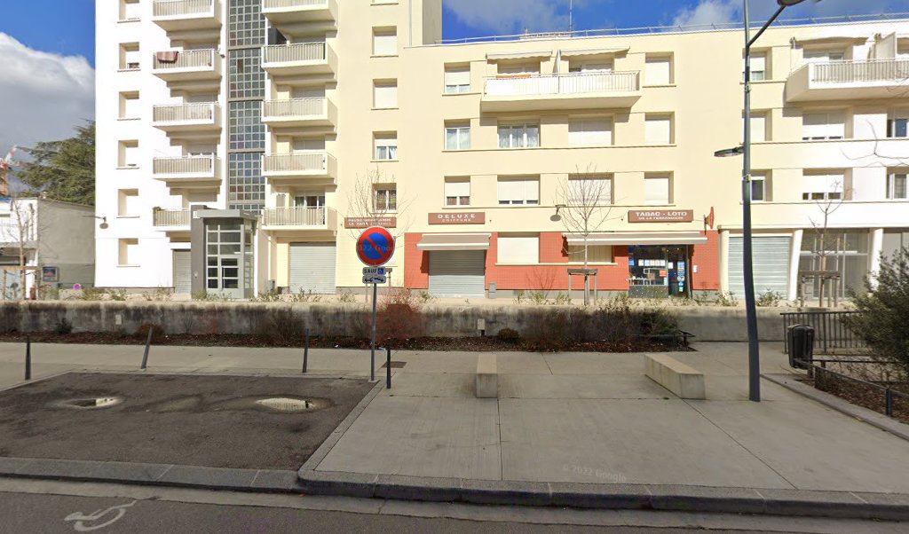 Retrouvez toutes les informations de contacts et horaires d&rsquo;ouverture pour Relais Pickup TABAC LA FERRANDIERE situé à Villeurbanne dans le département Rhône (69). Pour effectuer envoyer vos colis (colissimo, chronopost, suivi colis), une gestion bancaire (banque postal, French Bank), votre [&hellip;]