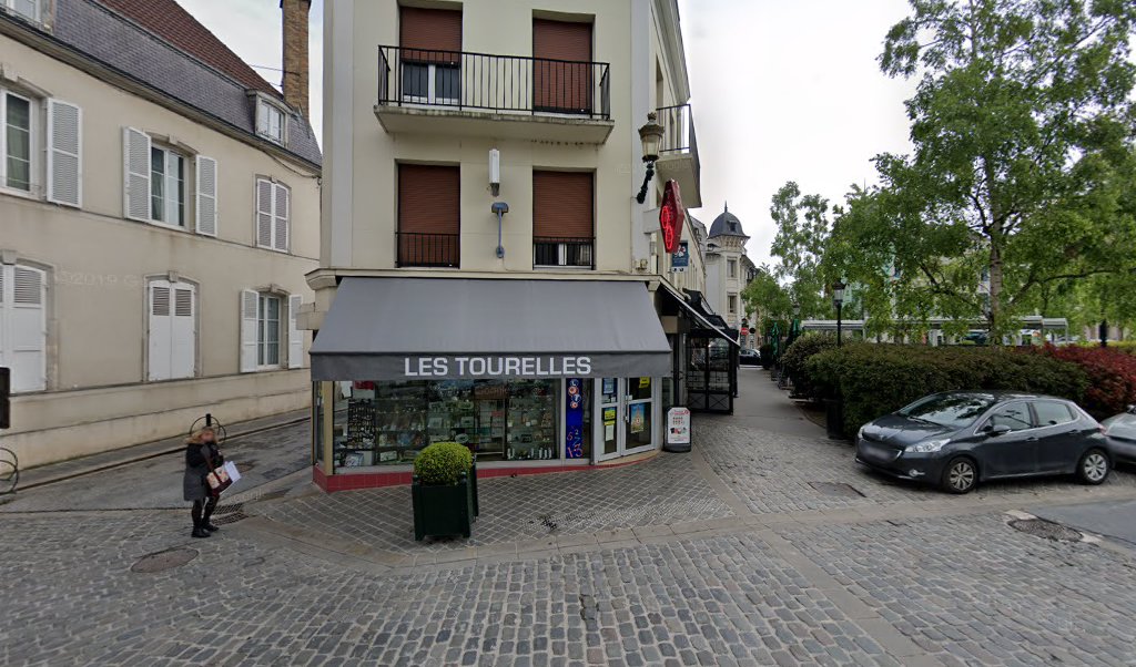 Retrouvez toutes les informations de contacts et horaires d&rsquo;ouverture pour Relais Pickup LES TOURELLES situé à Epernay dans le département Marne (51). Pour effectuer envoyer vos colis (colissimo, chronopost, suivi colis), une gestion bancaire (banque postal, French Bank), votre courrier [&hellip;]
