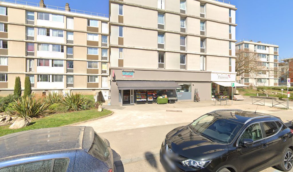 Retrouvez toutes les informations de contacts et horaires d&rsquo;ouverture pour Relais Pickup FLOREVER situé à Caluire et cuire dans le département Rhône (69). Pour effectuer envoyer vos colis (colissimo, chronopost, suivi colis), une gestion bancaire (banque postal, French Bank), votre [&hellip;]