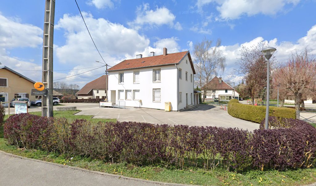 Retrouvez toutes les informations de contacts et horaires d&rsquo;ouverture pour La Poste Agence Communale GOUX LES USIERS Mairie situé à Goux les usiers dans le département Doubs (25). Pour effectuer envoyer vos colis (colissimo, chronopost, suivi colis), une gestion bancaire [&hellip;]