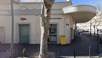 Retrouvez toutes les informations de contacts et horaires d&rsquo;ouverture pour La Poste Relais AIX EN PROVENCE UTILE situé à Aix en provence dans le département Bouches-du-Rhône (13). Pour effectuer envoyer vos colis (colissimo, chronopost, suivi colis), une gestion bancaire (banque [&hellip;]